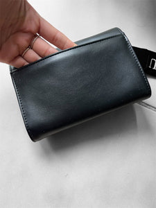 Billetera Guess black