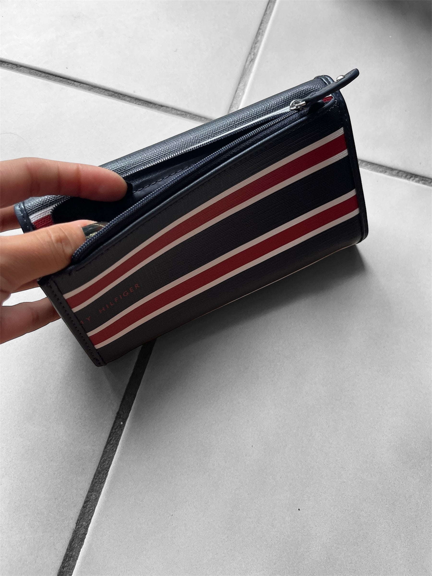 Billetera tommy