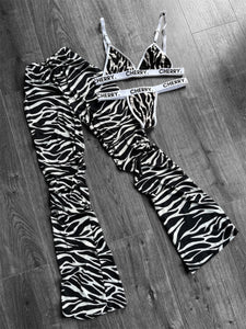 Conjunto cebra calza + ropa interior 3 piezas