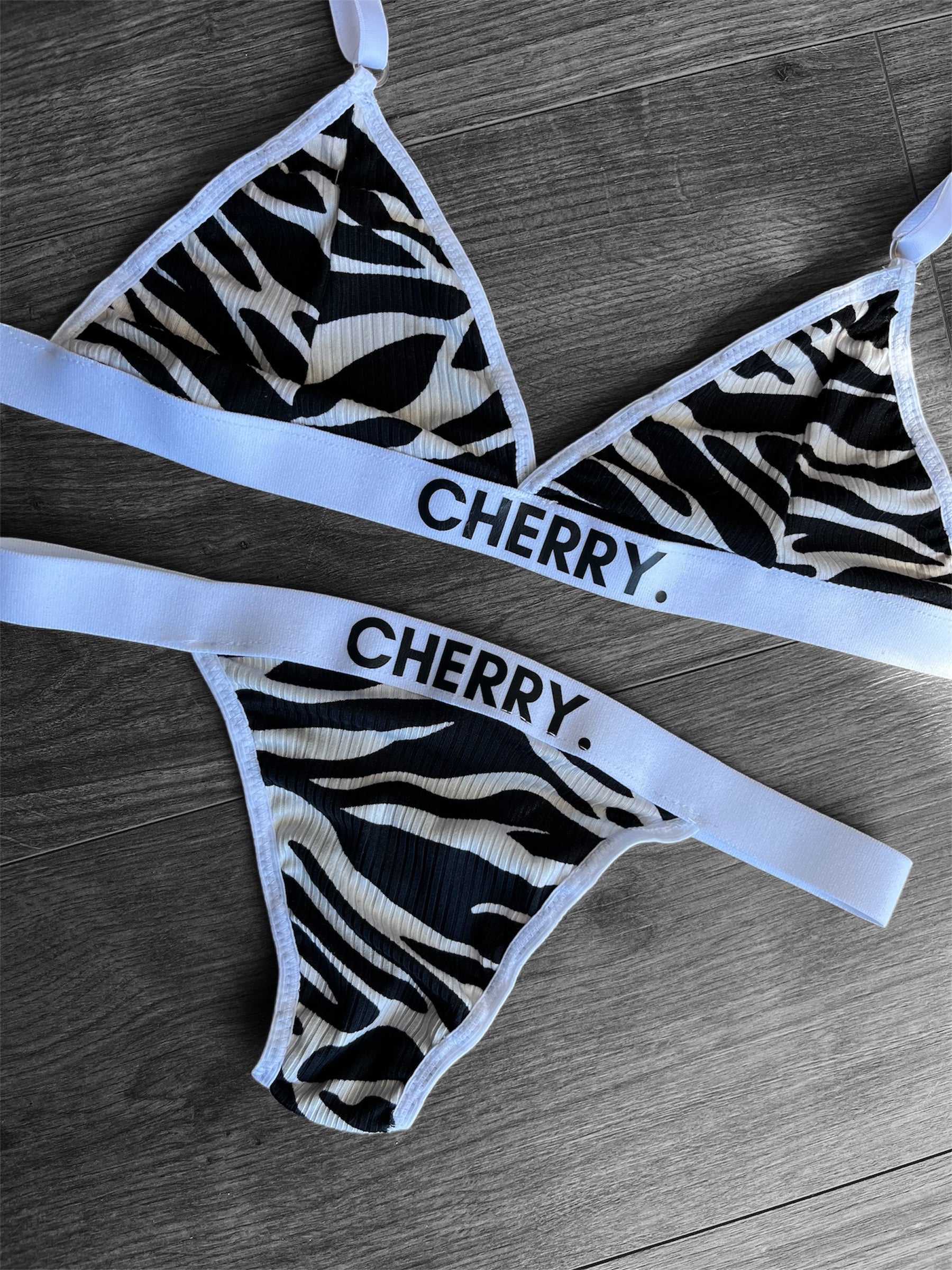 Conjunto Cherry cebra