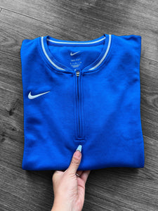 Buzo Nike cuello base