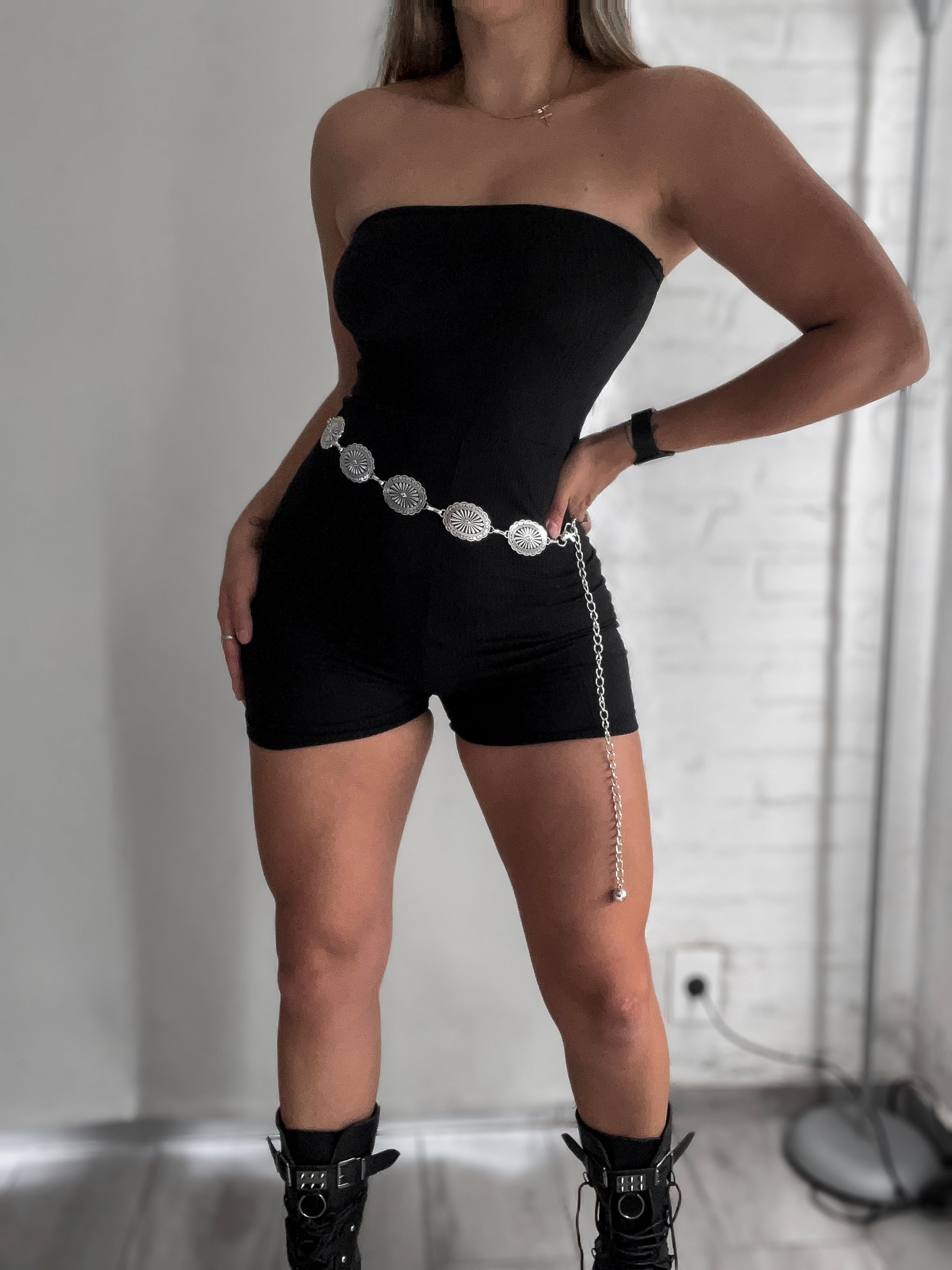 Monito mariana con cinto cadena de regalo 🎁